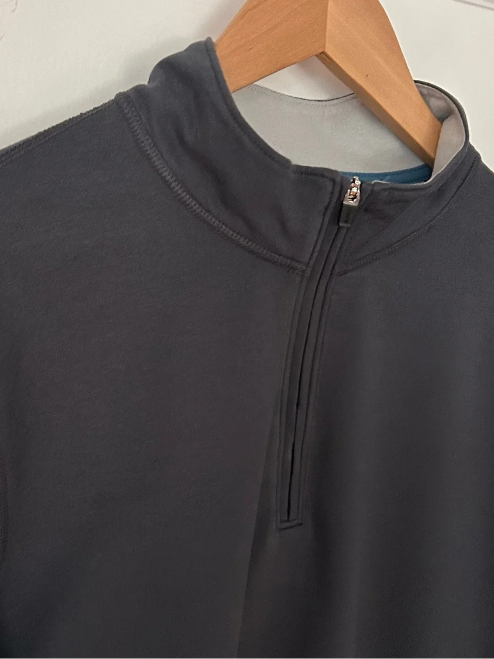 J.Crew Mens Size M Long Sleeve 1/4 Zip Performance Pullover
